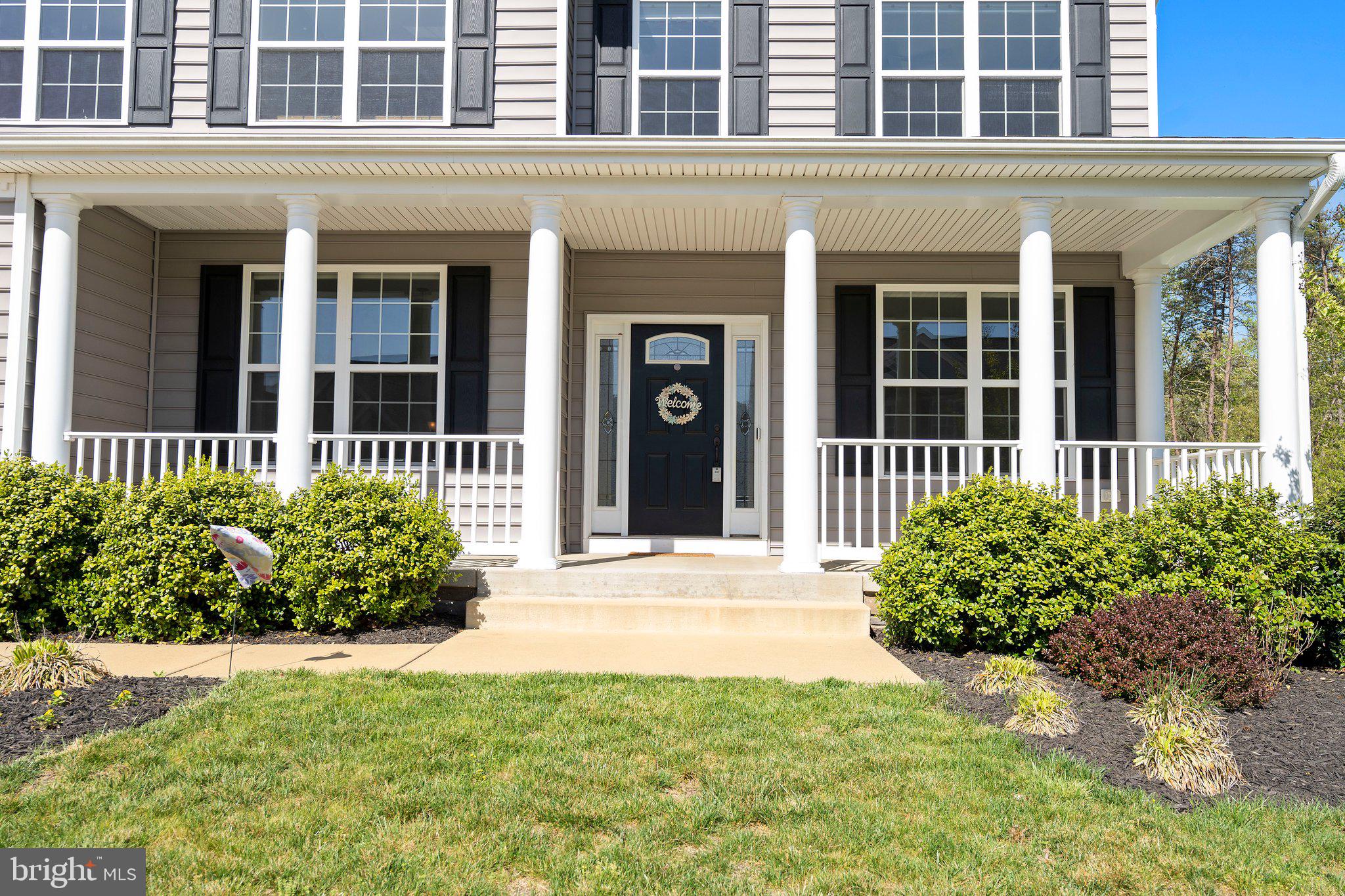 TWIN PONDS - Residential