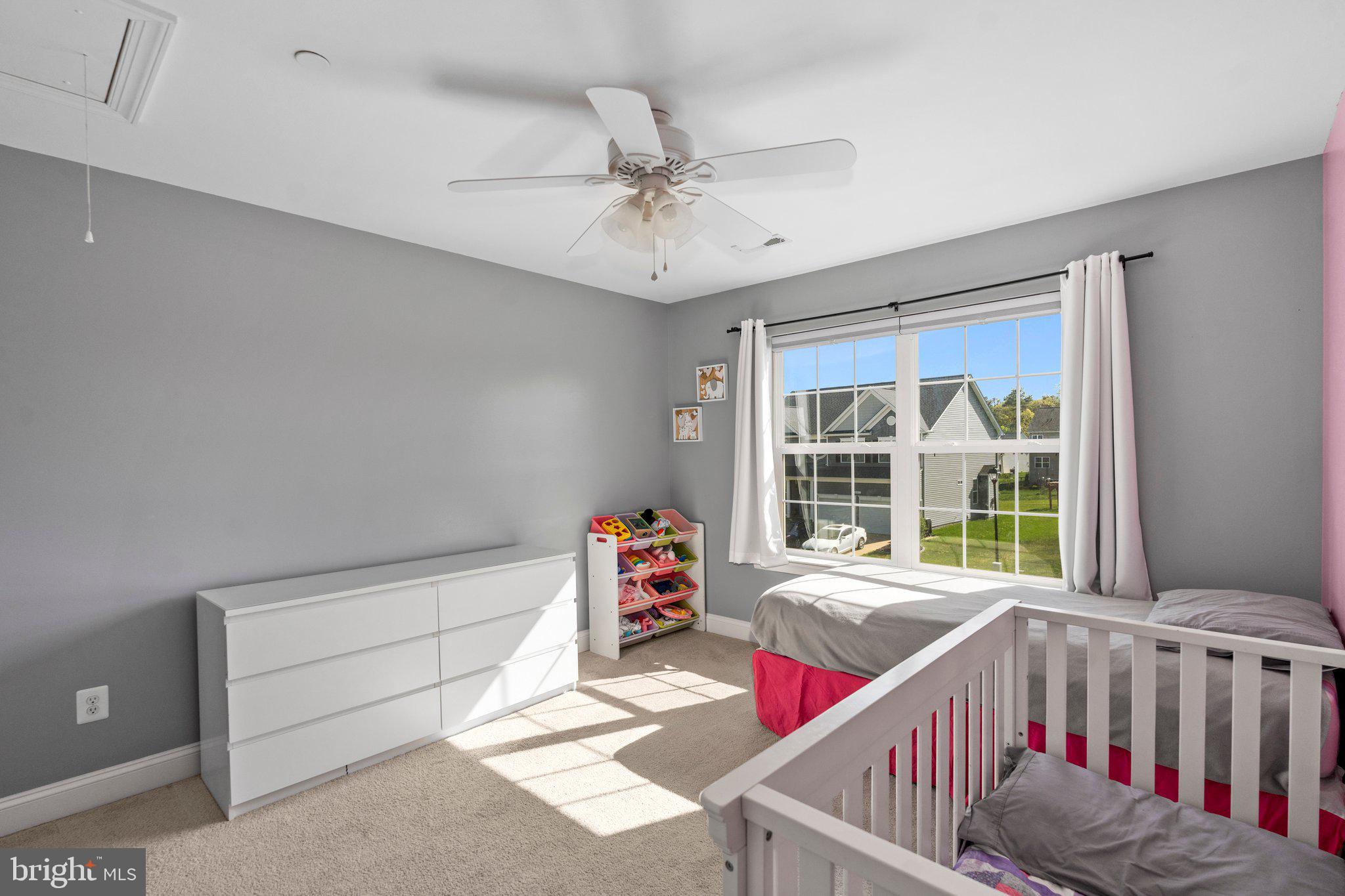 TWIN PONDS - Residential