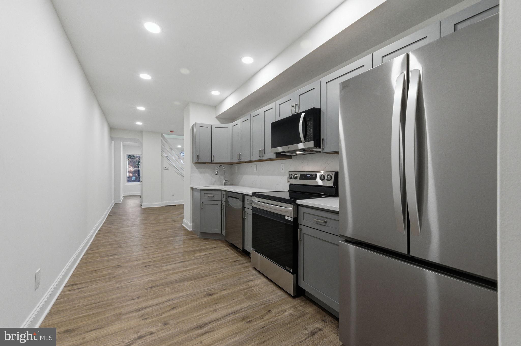 1004 N PINE