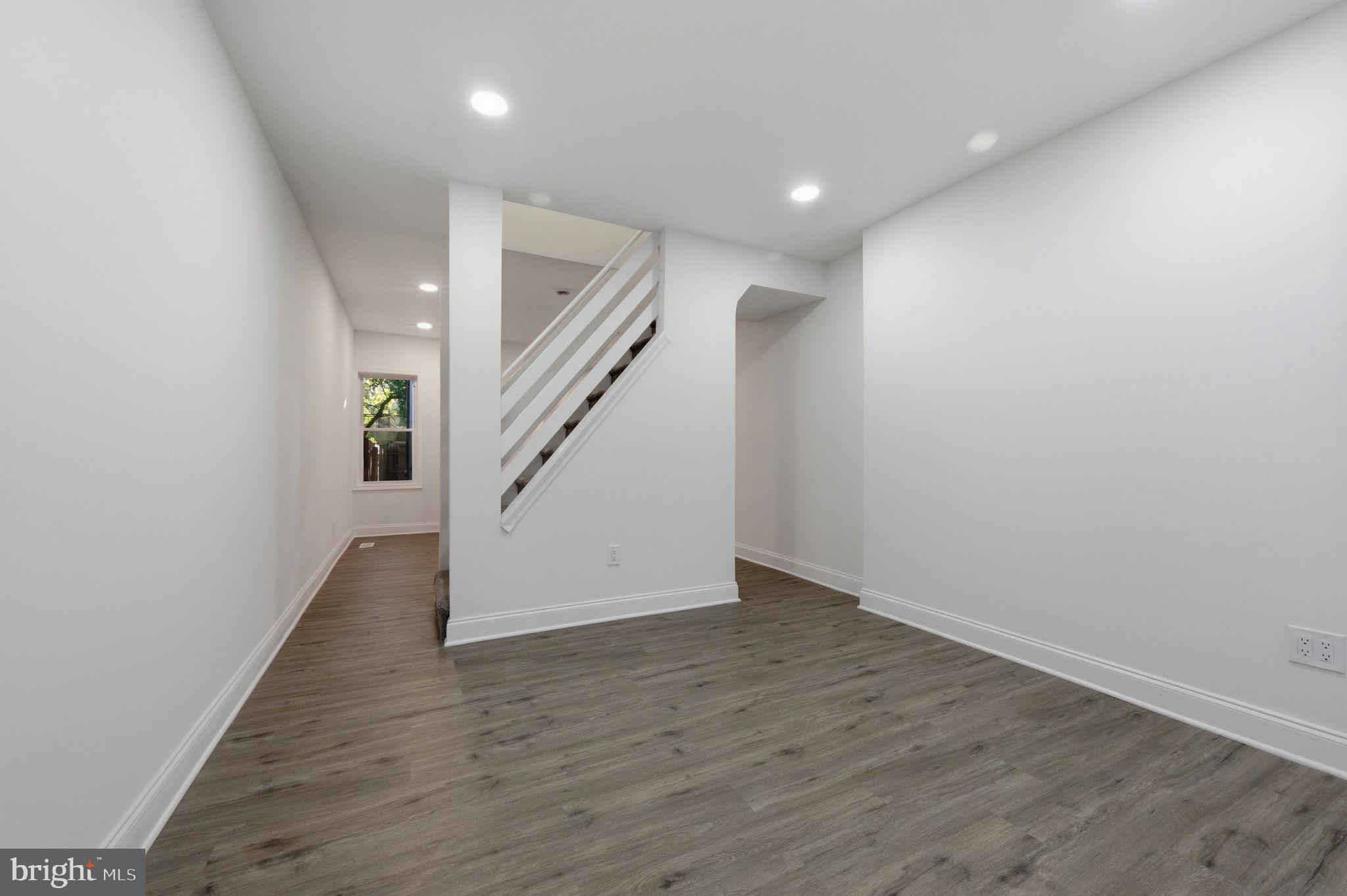 1004 N PINE