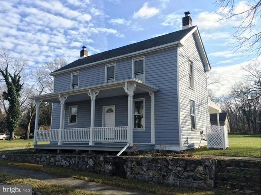 You are going to love this country home completely renovated with all new stainless steel appliances, new flooring and new paint throughout. New central heating and air conditioning. Great location & a huge yard. Comes with a home warranty. footage is approx.