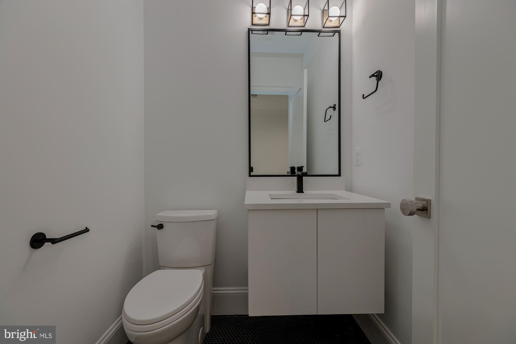 LYON VILLAGE - Residential