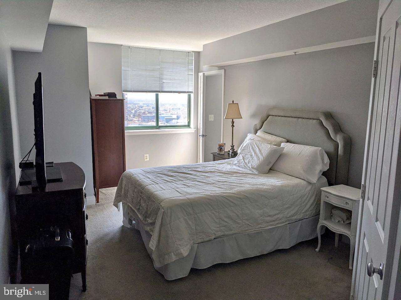 INNER HARBOR - Residential Lease