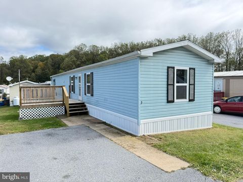 2 FREEMAN DRIVE REINHOLDS PA 17569