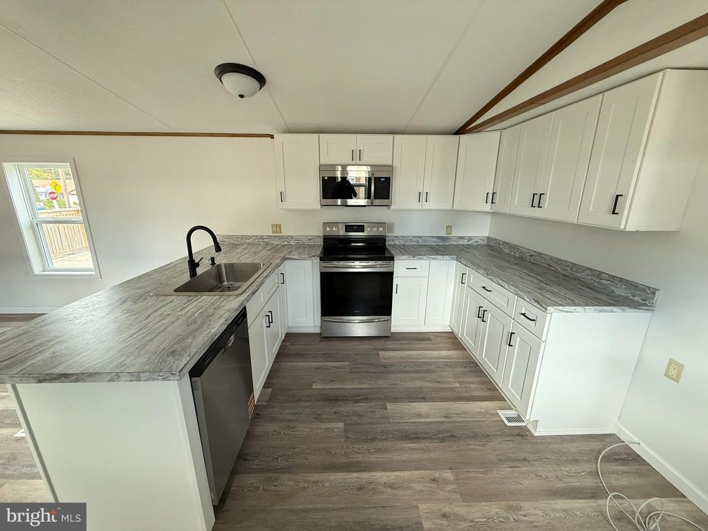 Photo of 2 Freeman Drive, REINHOLDS, PA 17569 (MLS # PALA2078354)