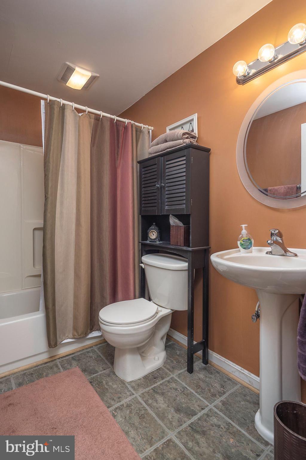 VILLAGES AT BRISTOL - Residential