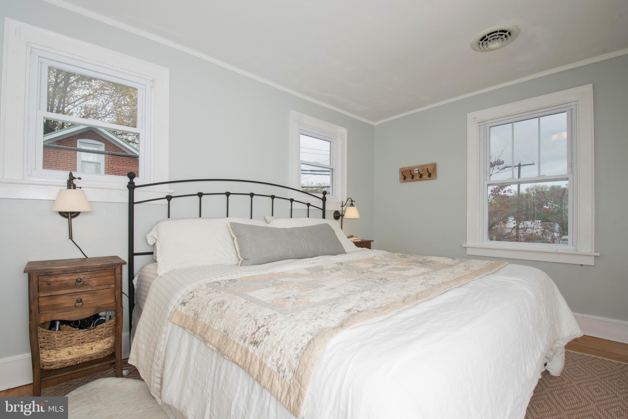 CHARLES TOWN - Residential