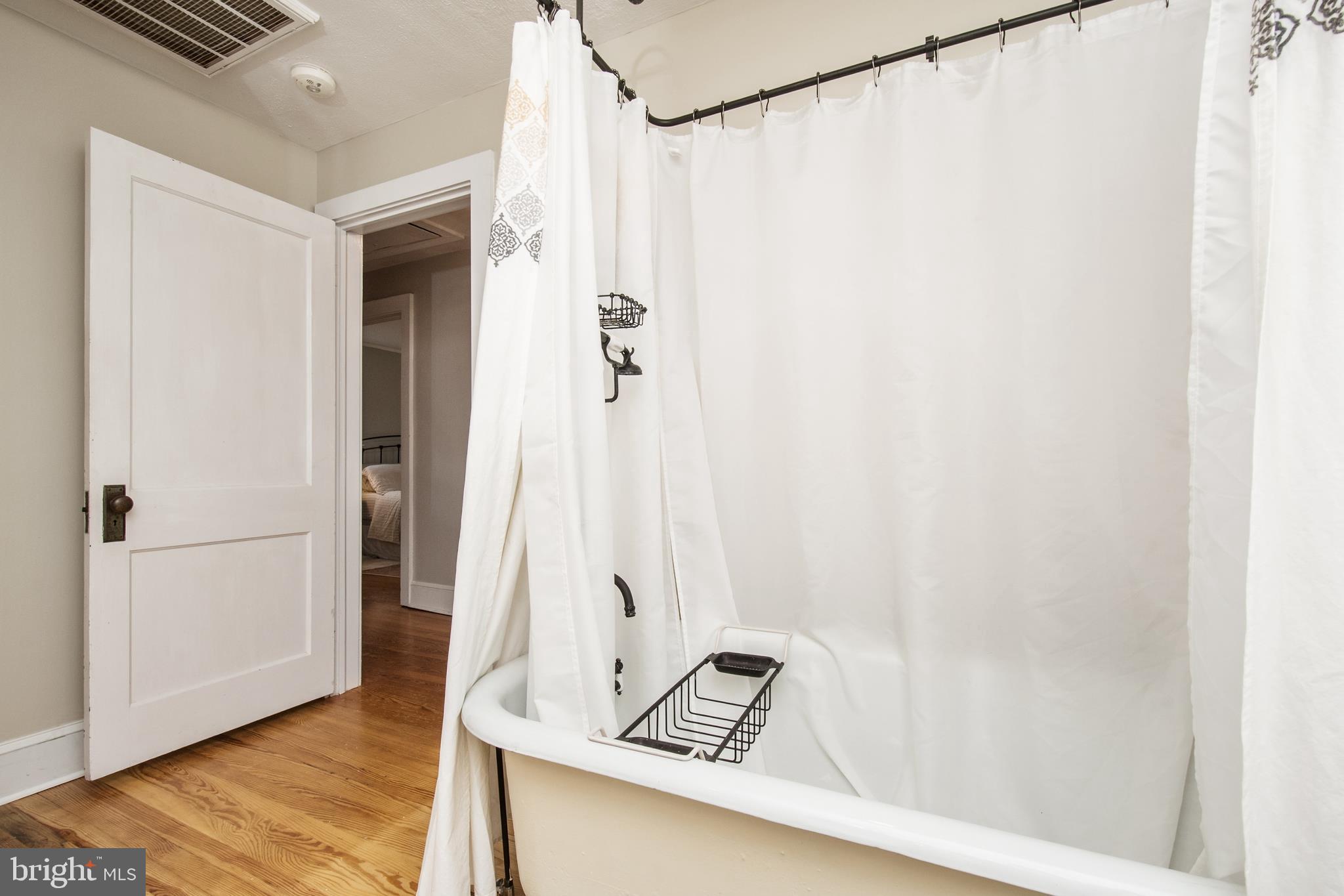 CHARLES TOWN - Residential