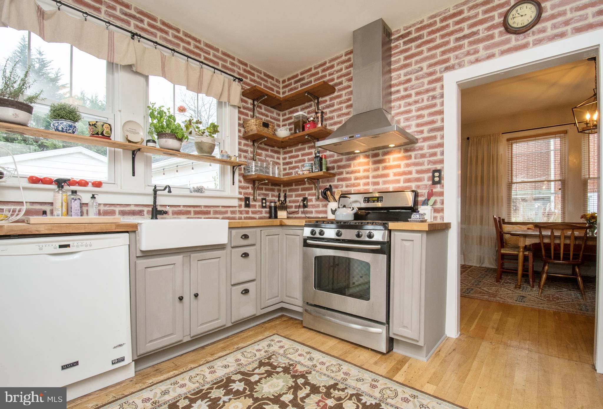 CHARLES TOWN - Residential