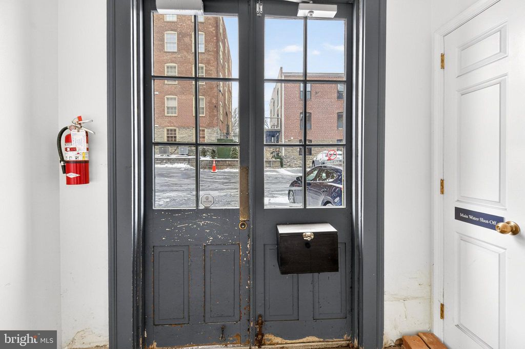 Photo of 231 N Shippen Street #25, LANCASTER, PA 17602 (MLS # PALA2072312)