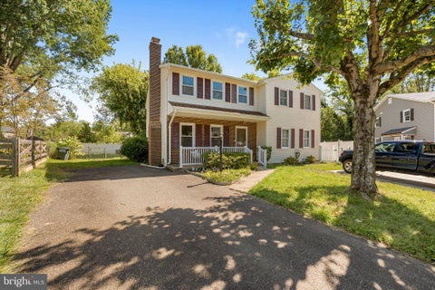 Photo of 5277 Miles Court, WOODBRIDGE, VA 22193 (MLS # VAPW2130462)