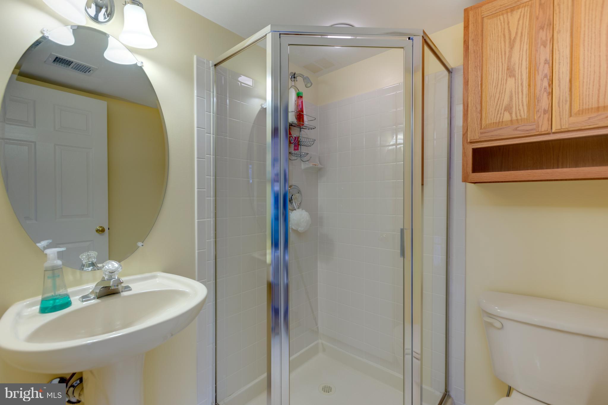 FAIRFAX CENTER LANDBAY - Residential