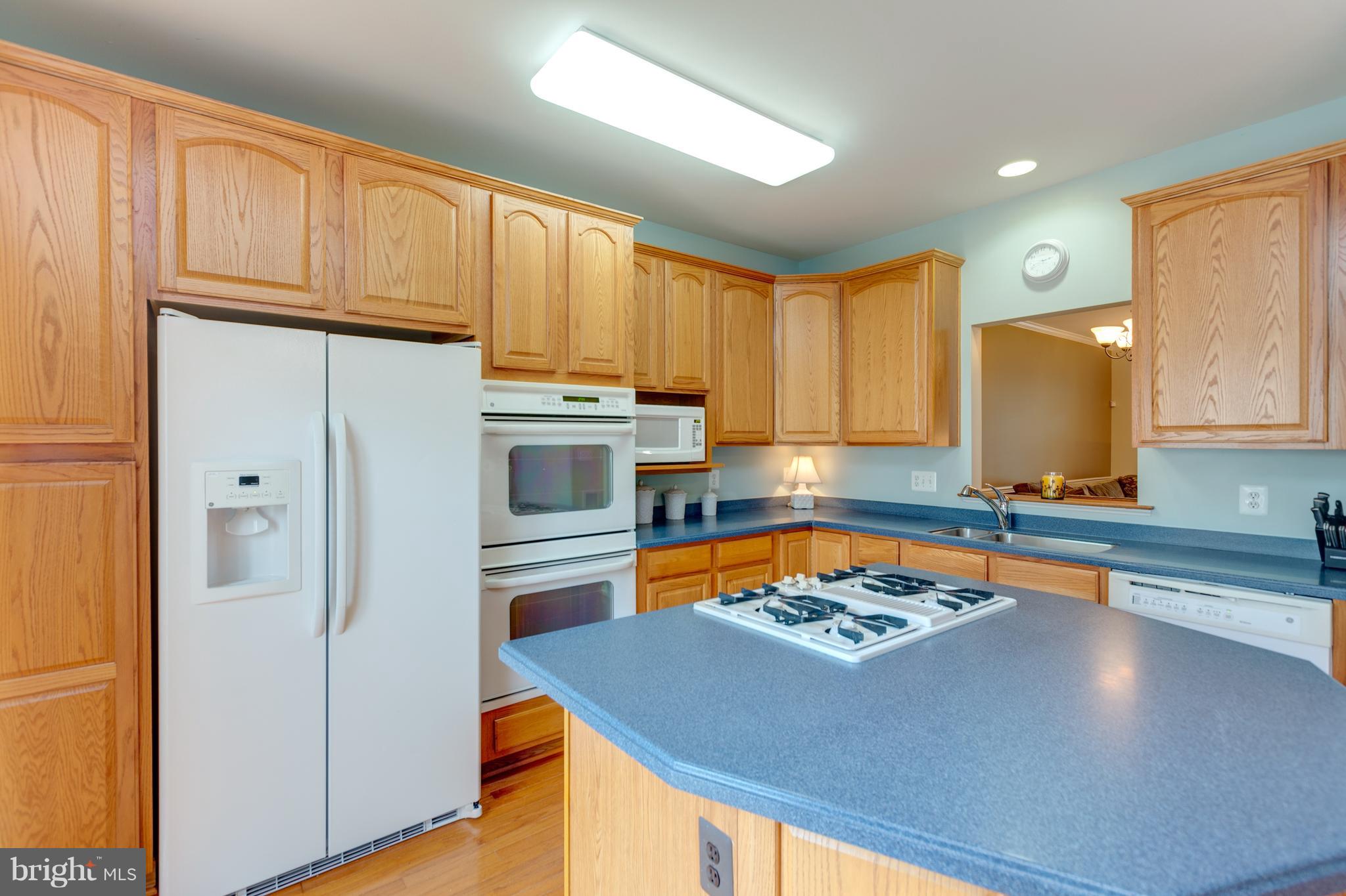 FAIRFAX CENTER LANDBAY - Residential