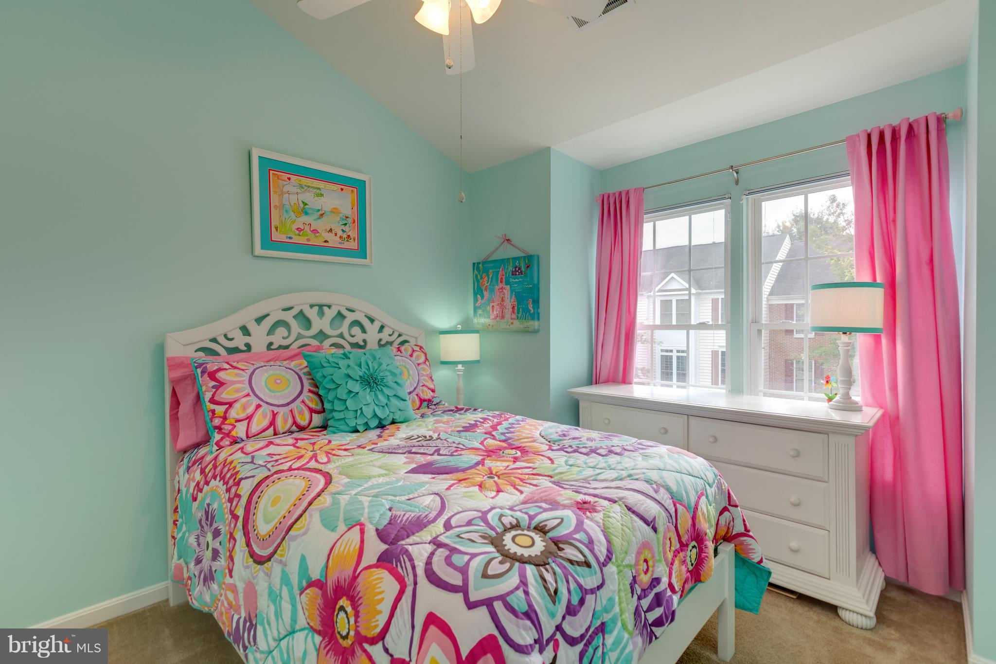 FAIRFAX CENTER LANDBAY - Residential