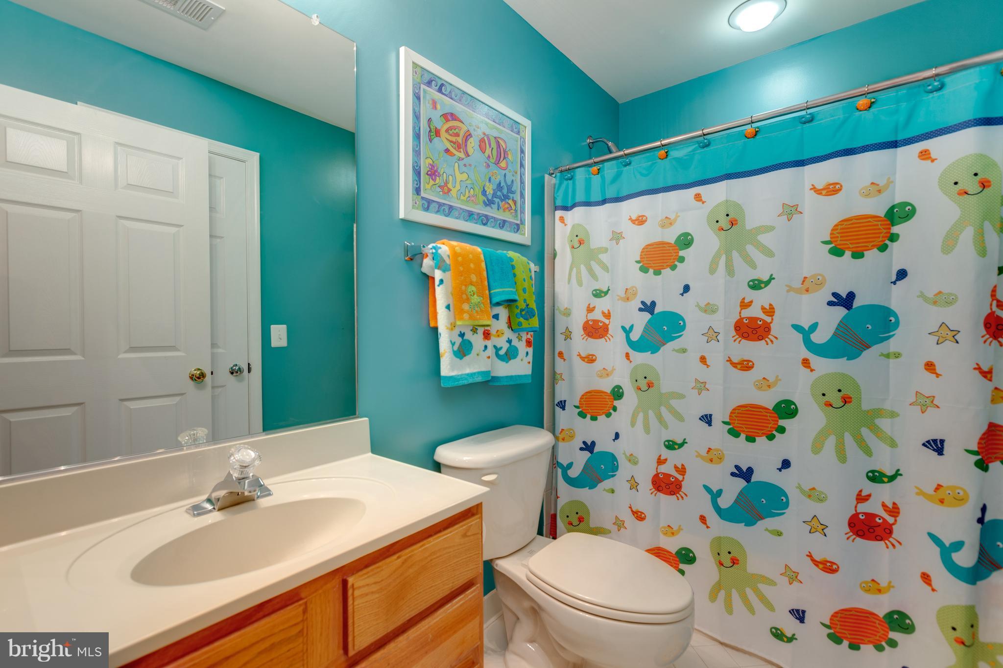 FAIRFAX CENTER LANDBAY - Residential