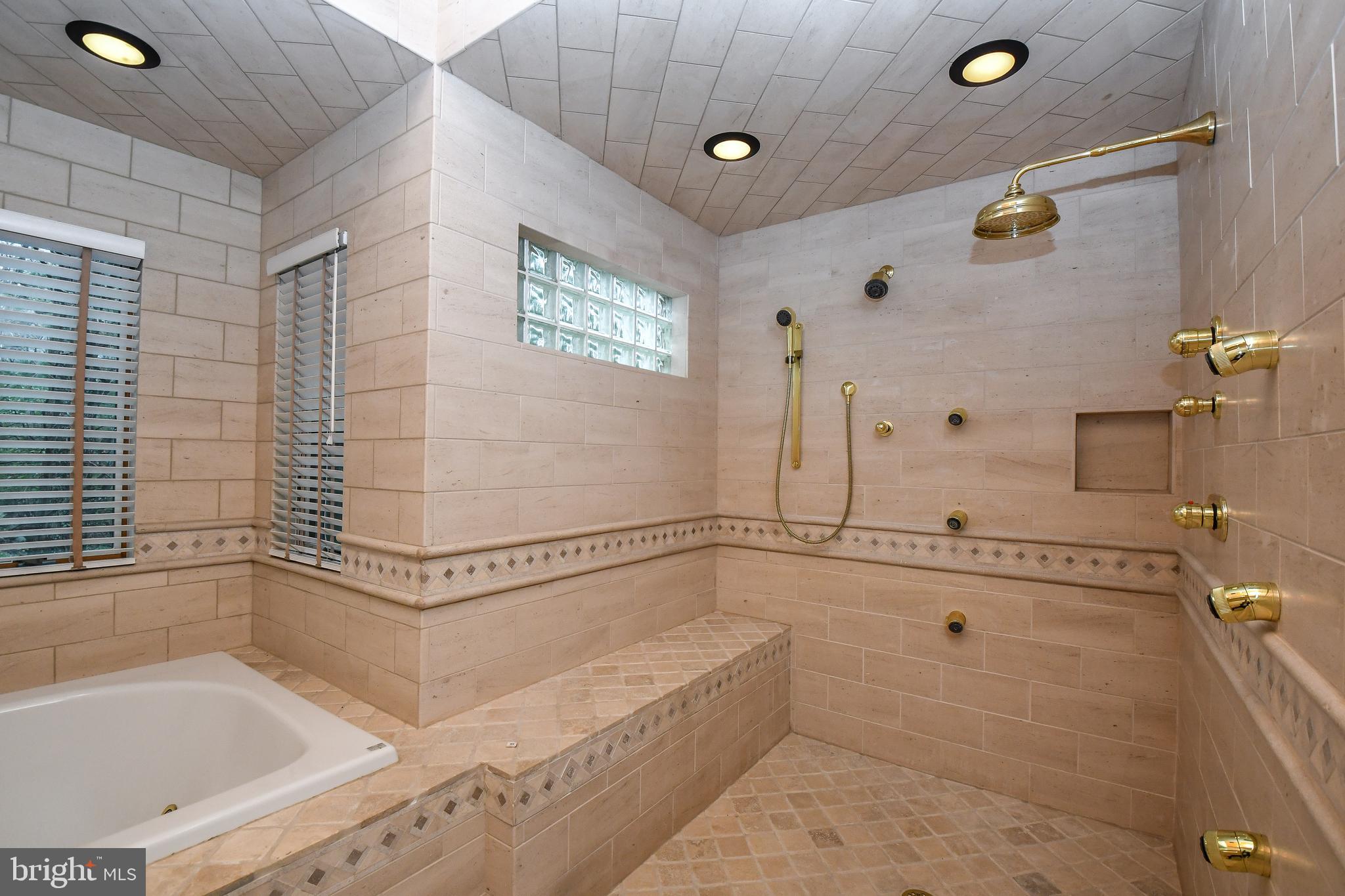 WATERS EDGE AT WISP - Residential