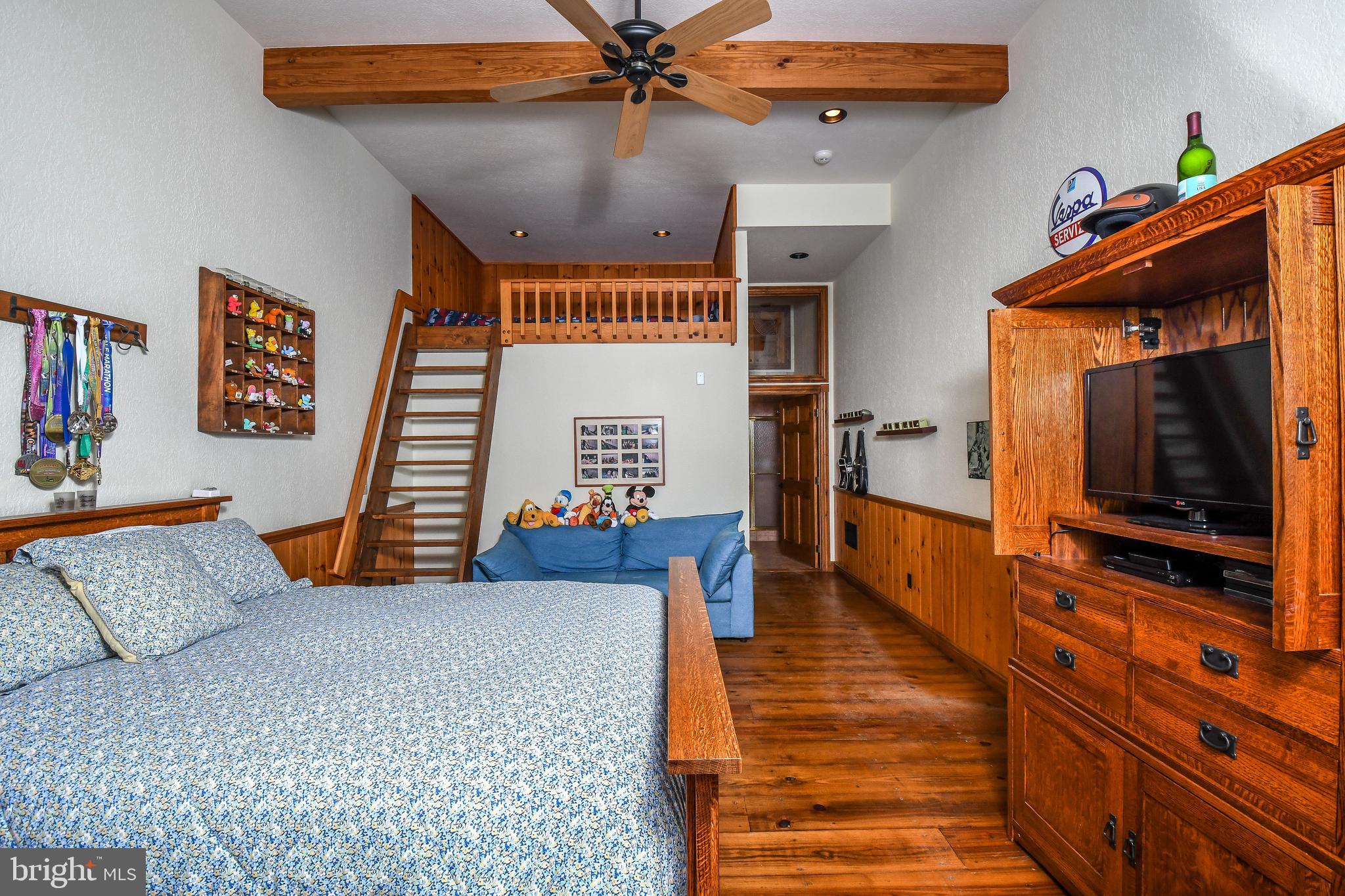 WATERS EDGE AT WISP - Residential