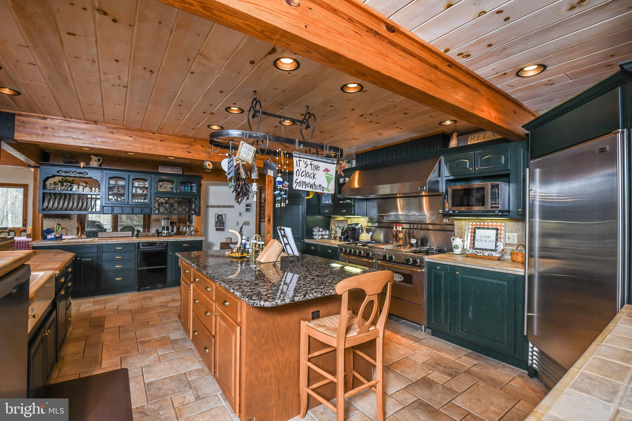 WATERS EDGE AT WISP - Residential