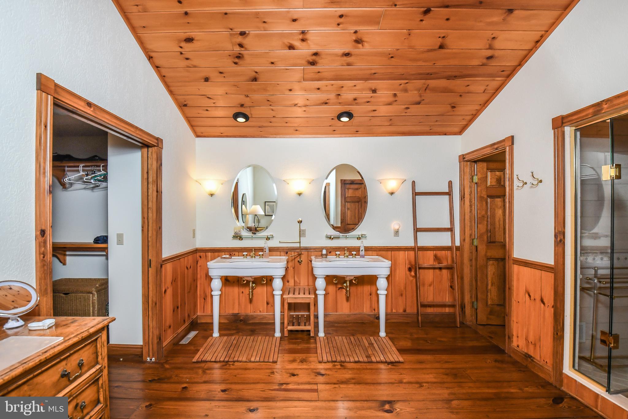 WATERS EDGE AT WISP - Residential