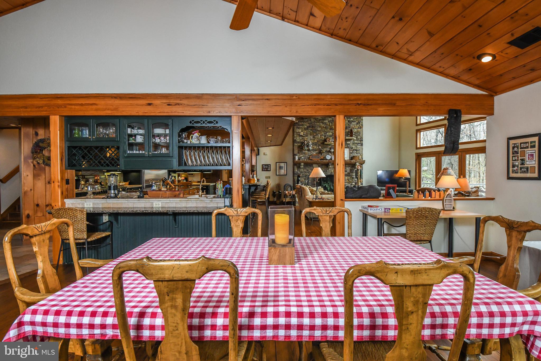 WATERS EDGE AT WISP - Residential