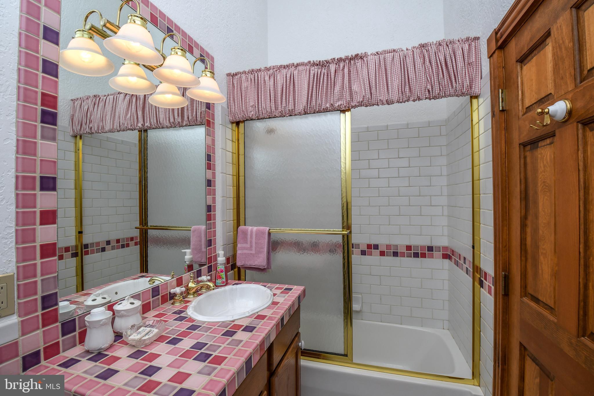 WATERS EDGE AT WISP - Residential