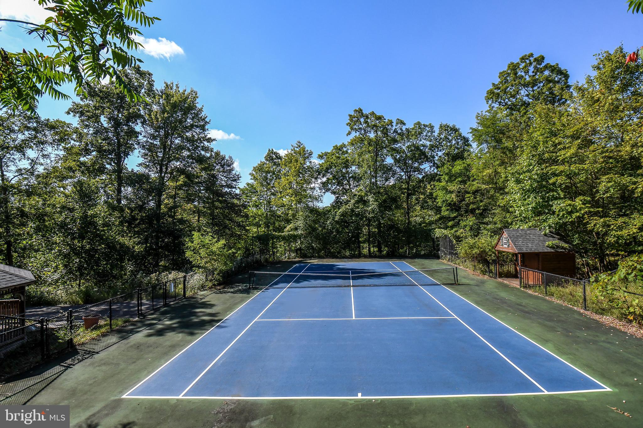 WATERS EDGE AT WISP - Residential