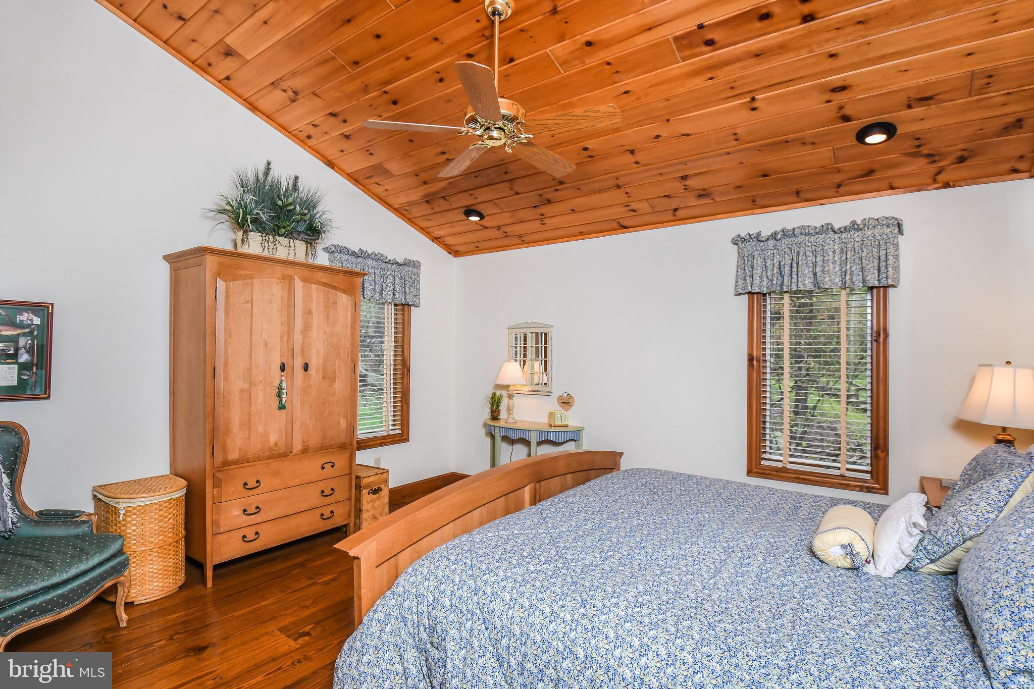 WATERS EDGE AT WISP - Residential