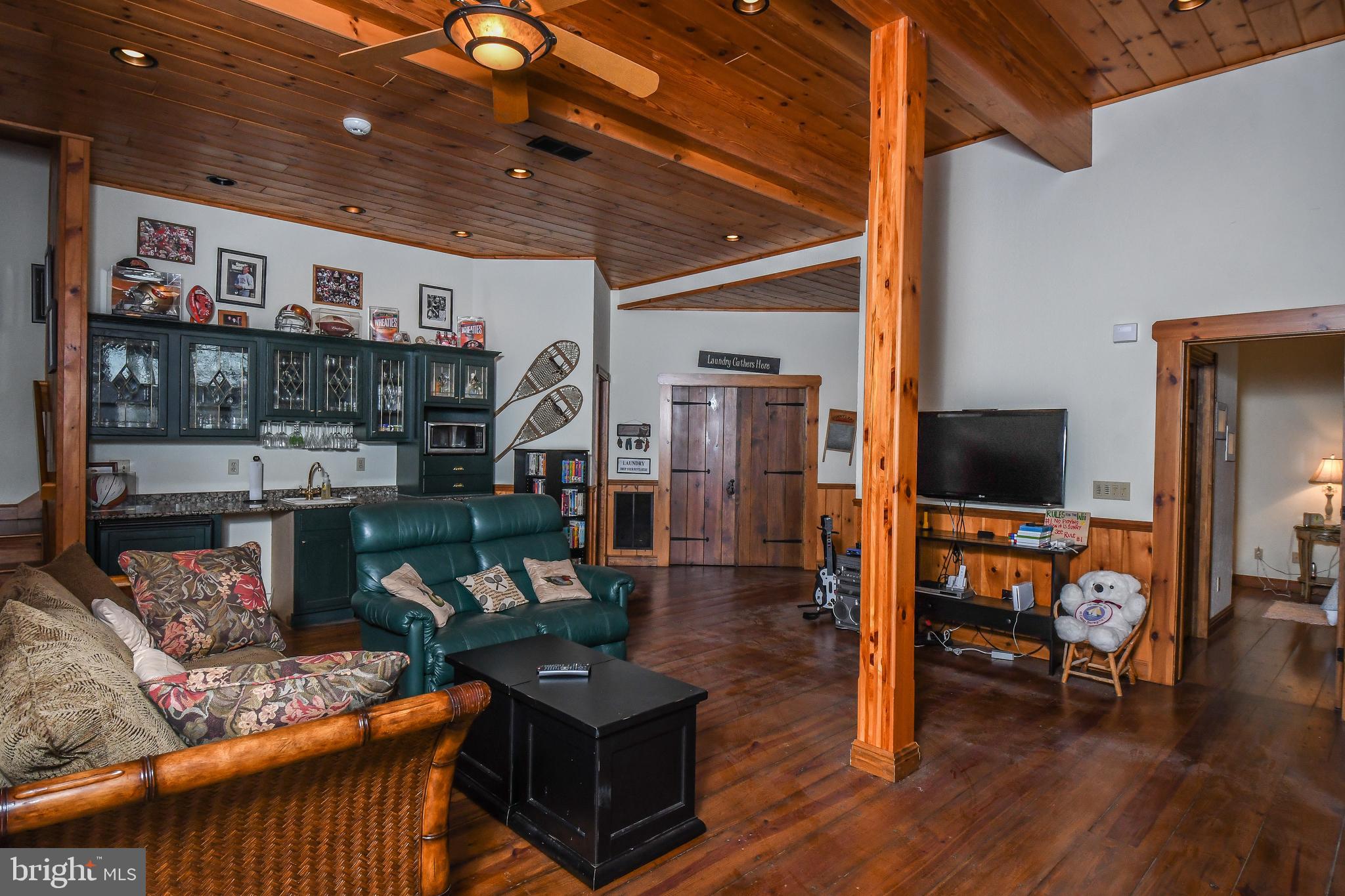 WATERS EDGE AT WISP - Residential