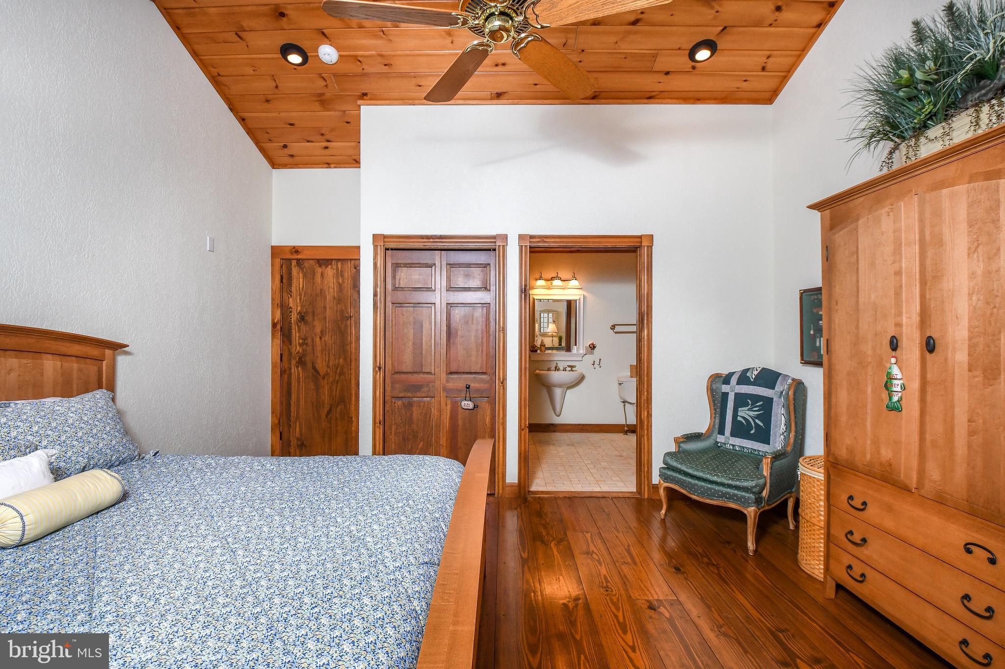 WATERS EDGE AT WISP - Residential