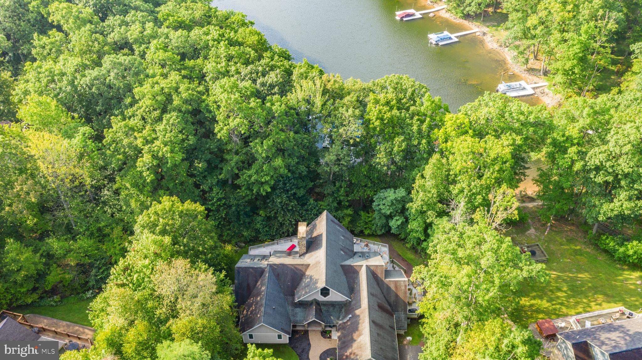 WATERS EDGE AT WISP - Residential