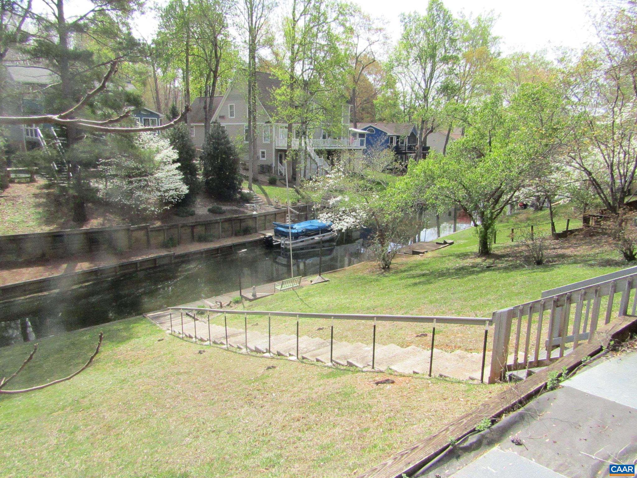 LAKE MONTICELLO - Residential