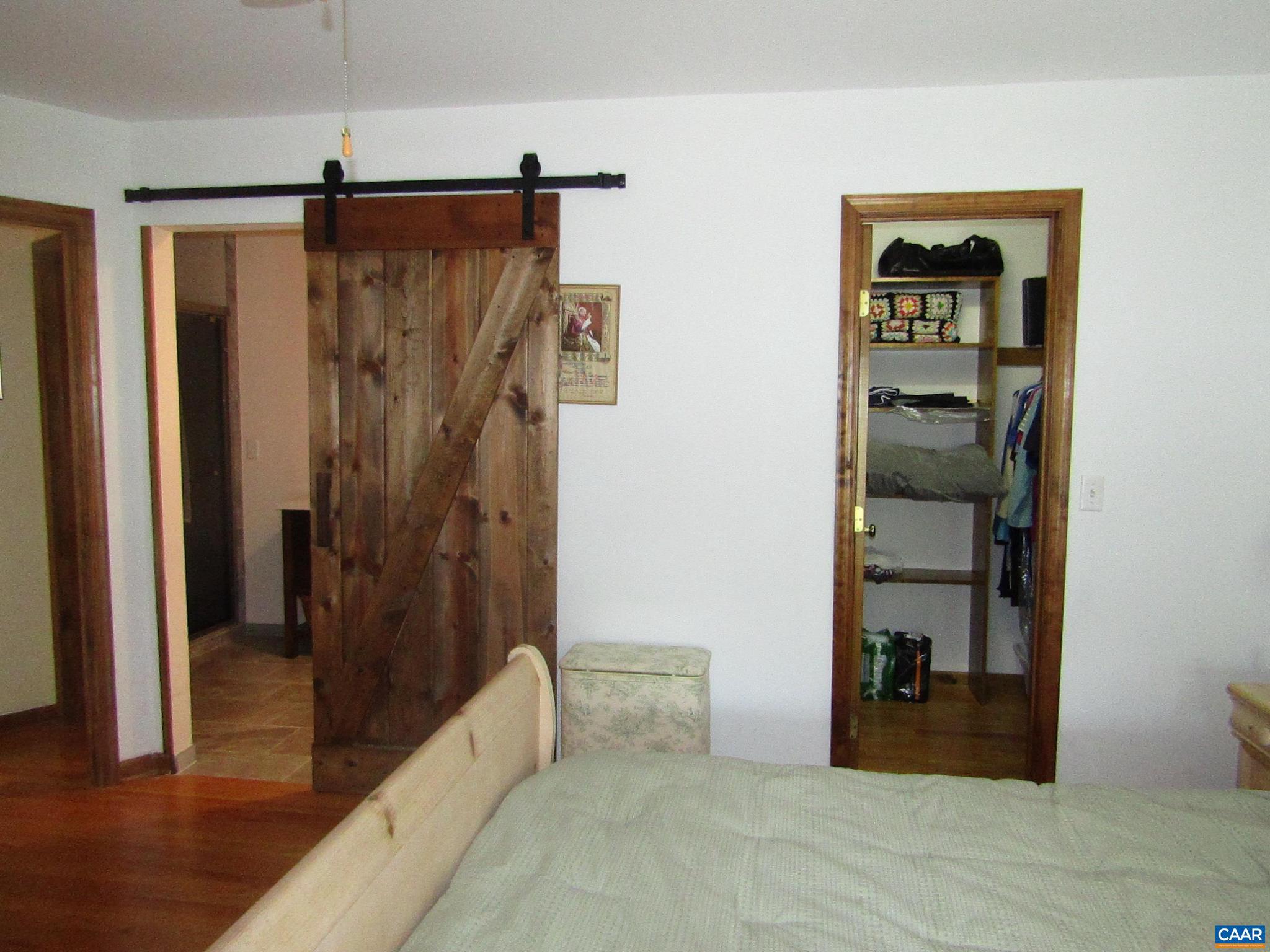 LAKE MONTICELLO - Residential