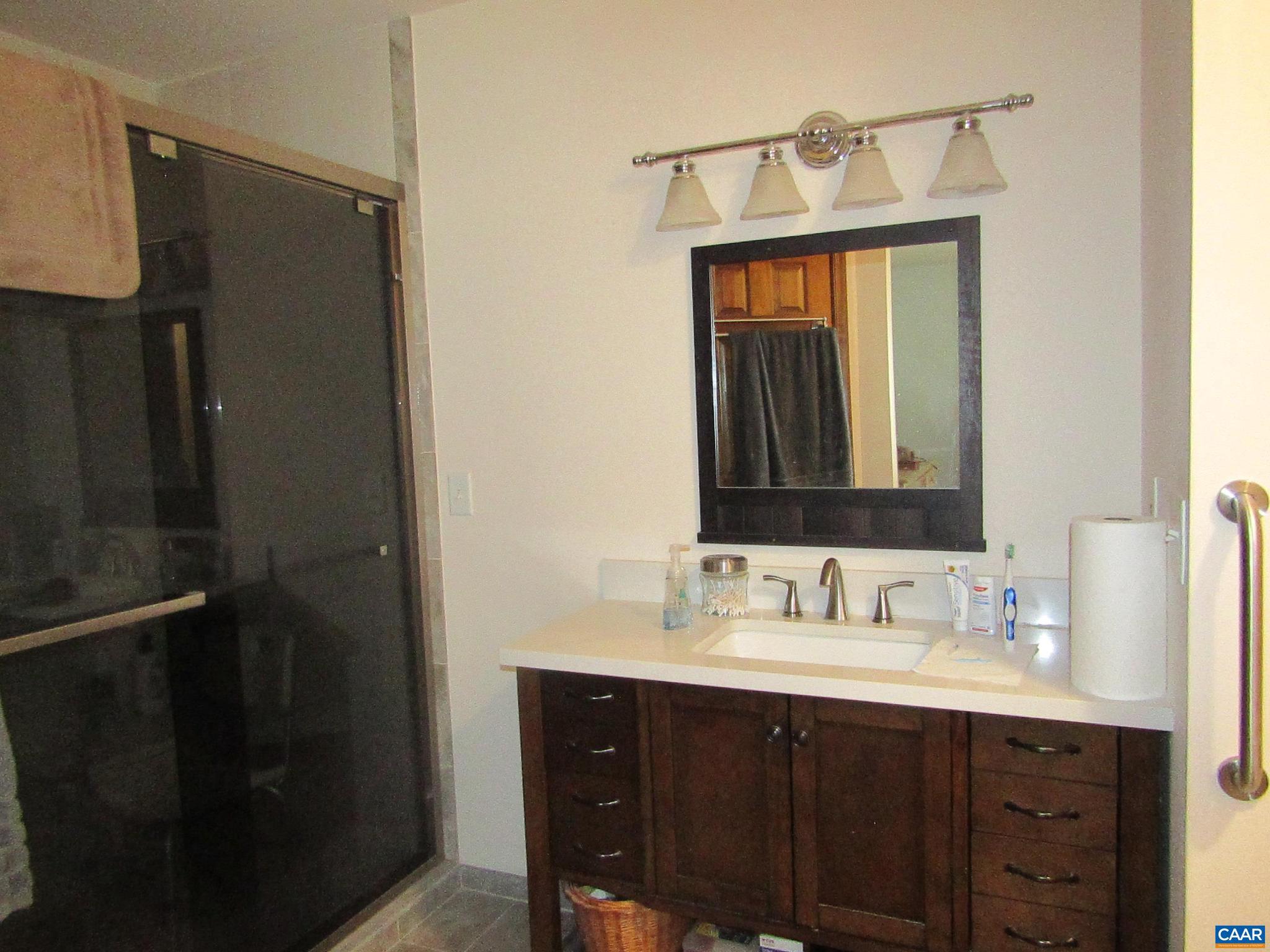 LAKE MONTICELLO - Residential