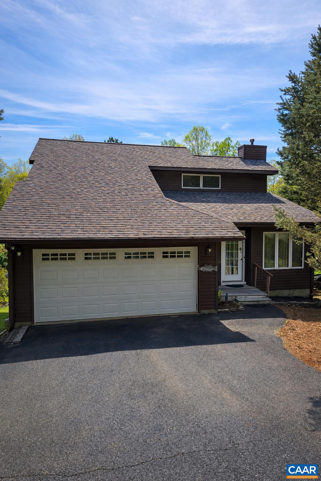 LAKE MONTICELLO - Residential