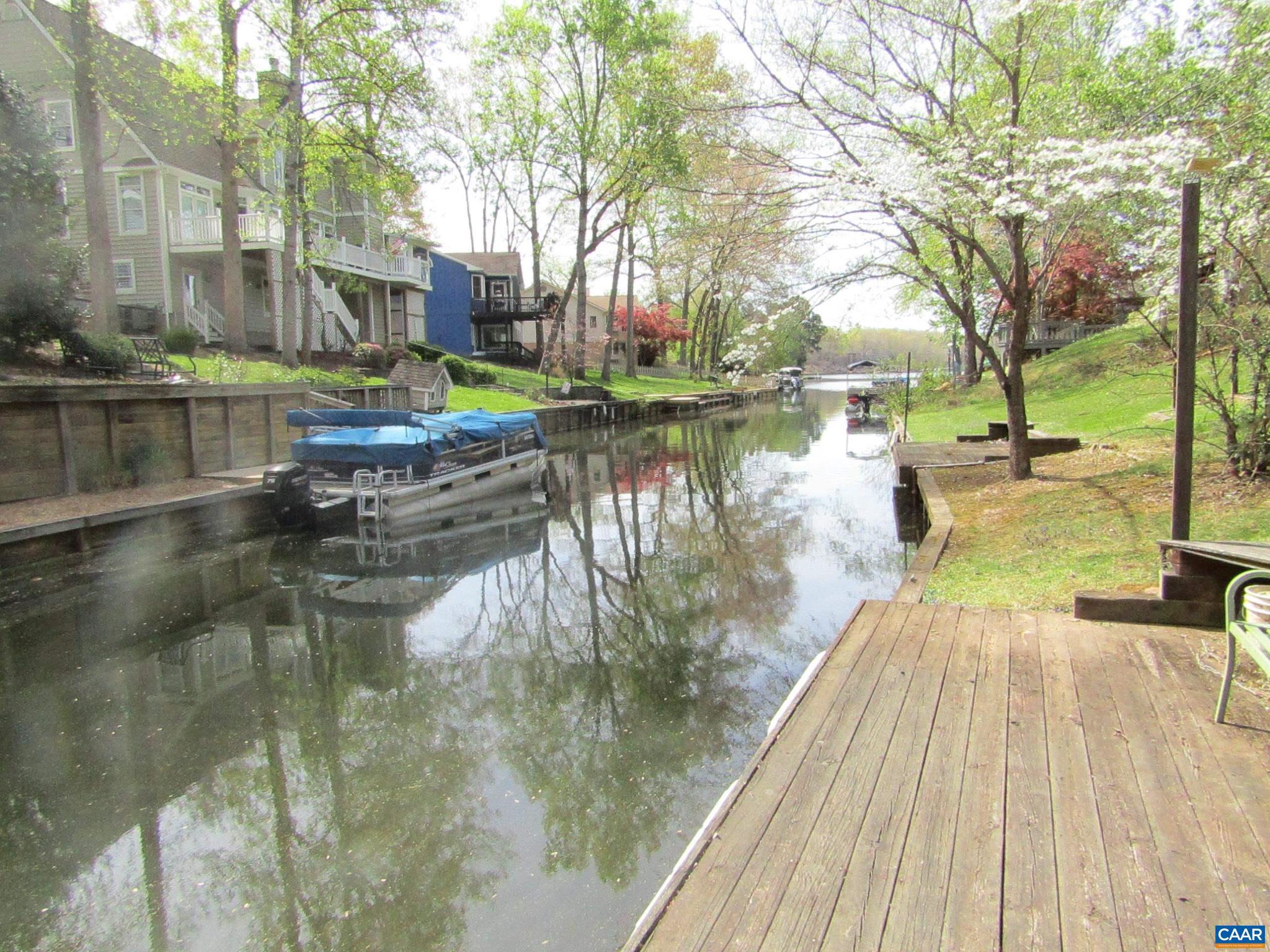 LAKE MONTICELLO - Residential