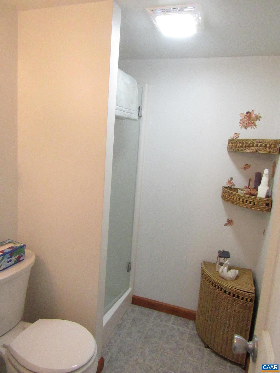 LAKE MONTICELLO - Residential