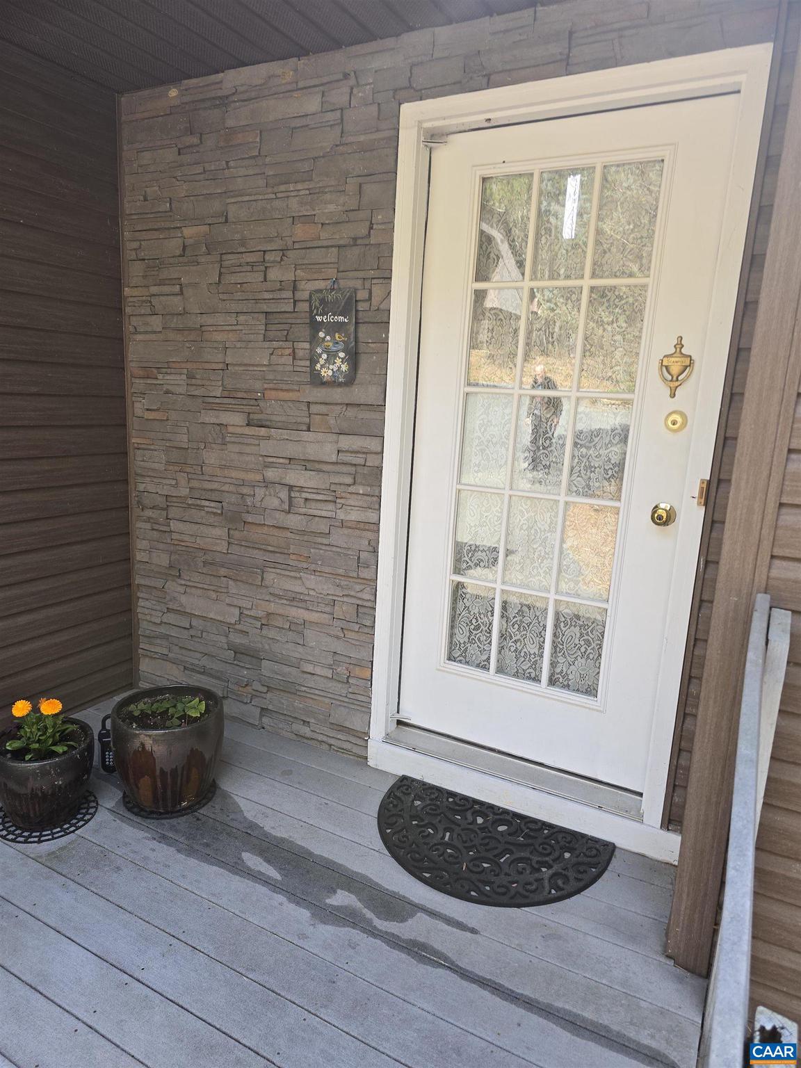 LAKE MONTICELLO - Residential