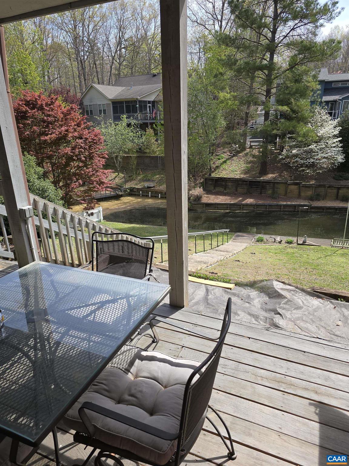 LAKE MONTICELLO - Residential