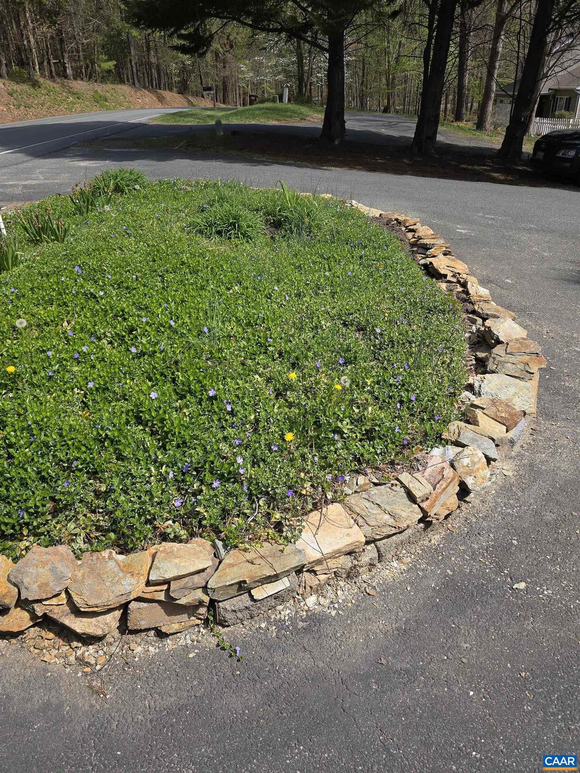 LAKE MONTICELLO - Residential