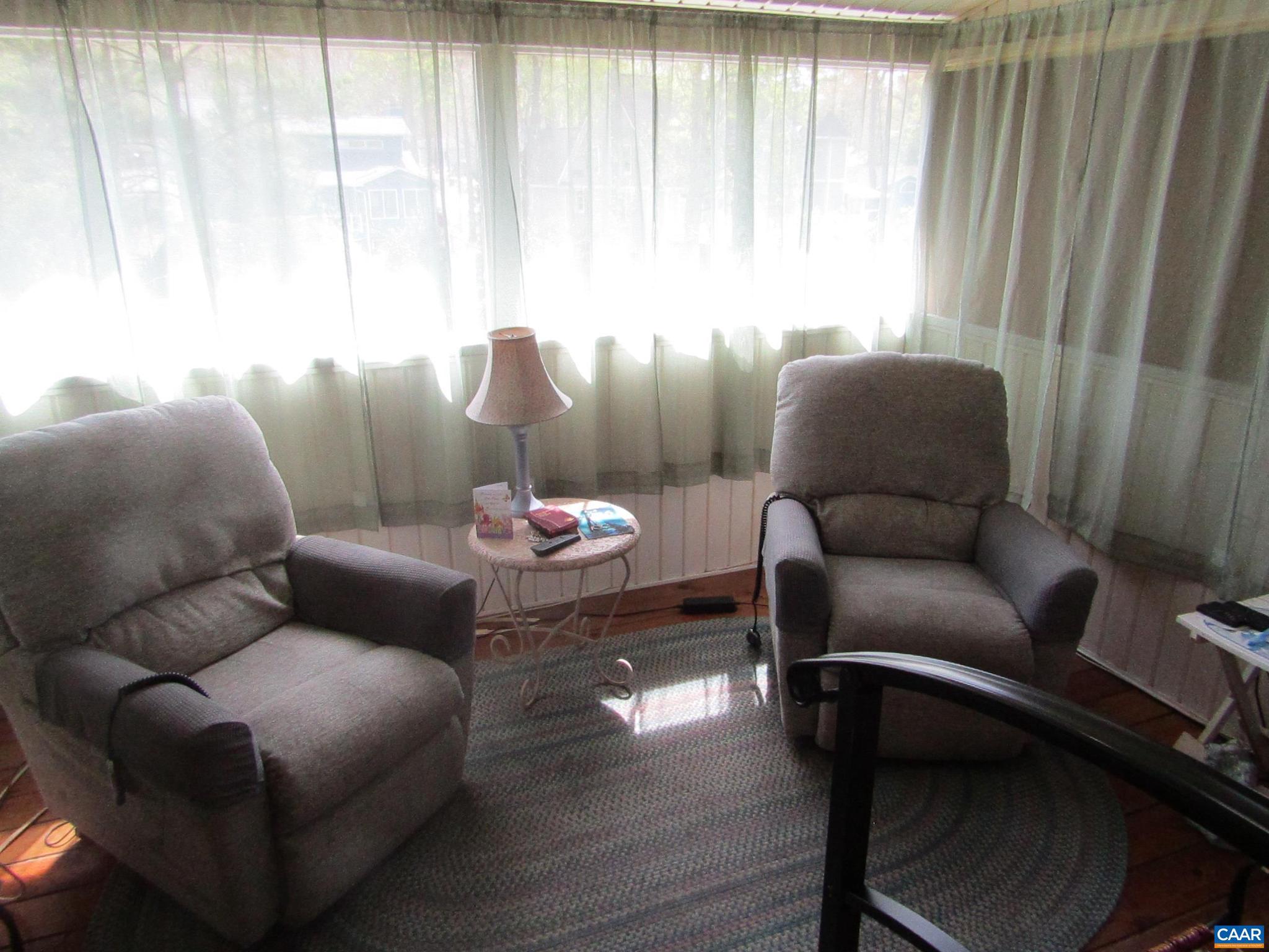 LAKE MONTICELLO - Residential