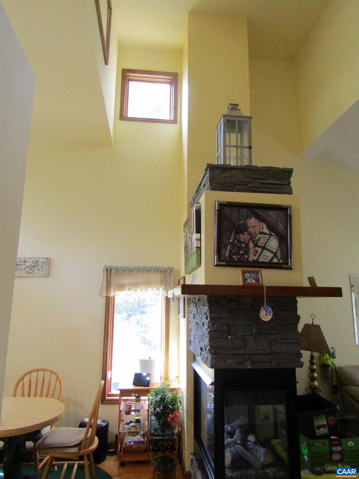 LAKE MONTICELLO - Residential