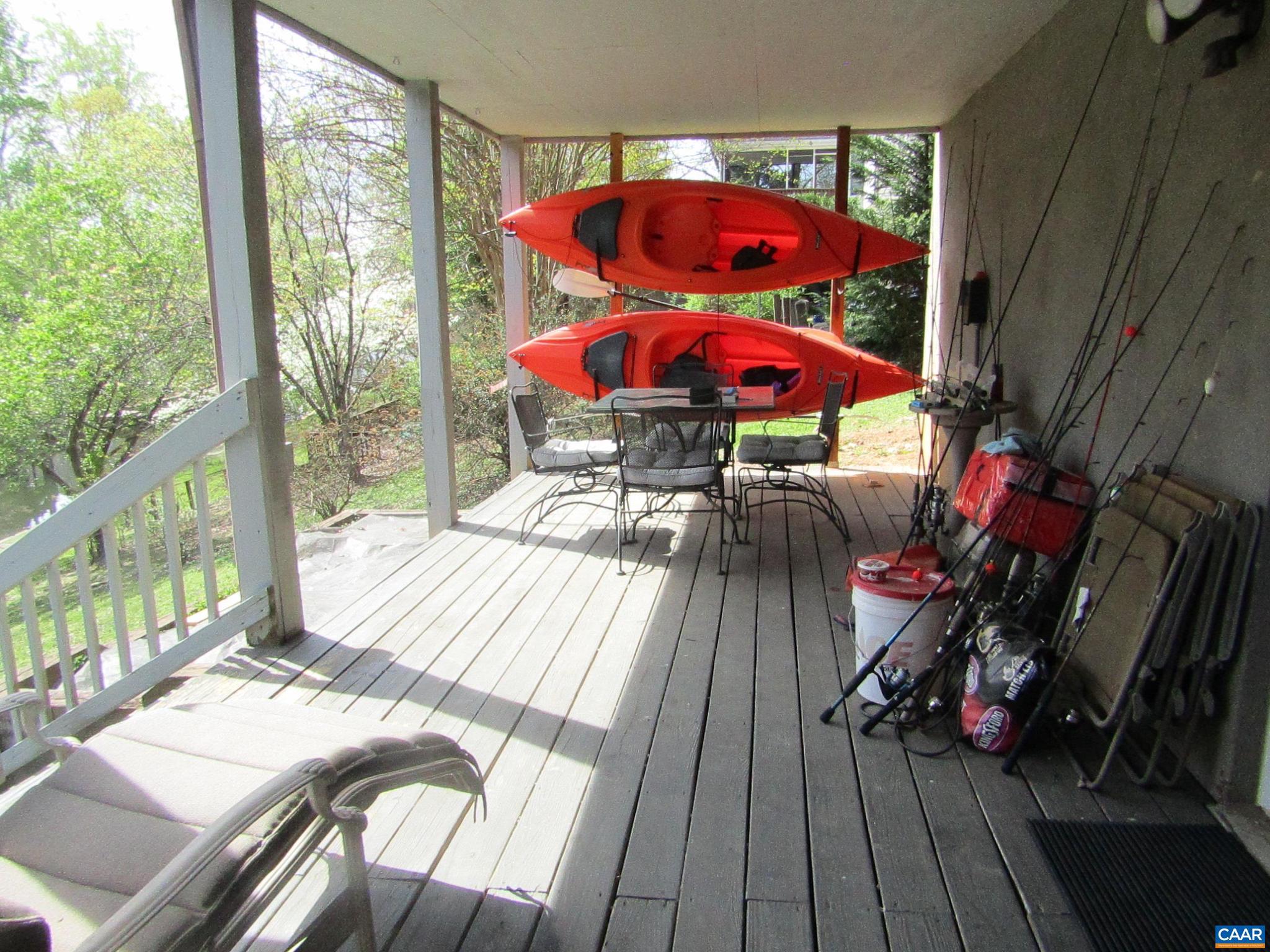 LAKE MONTICELLO - Residential