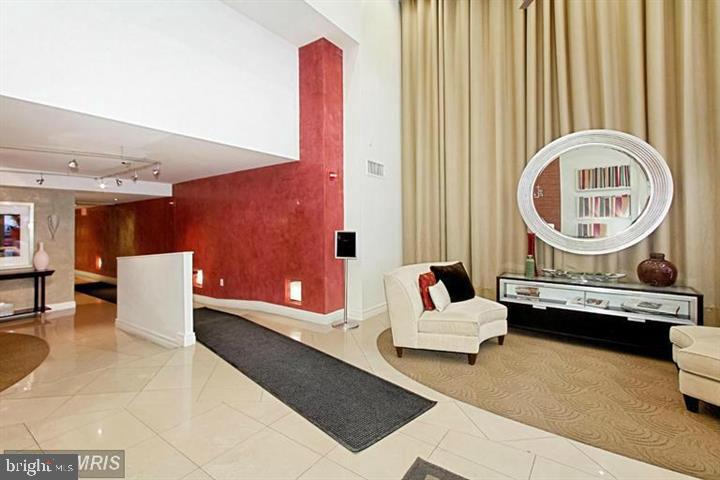 915 E STREET NW 301