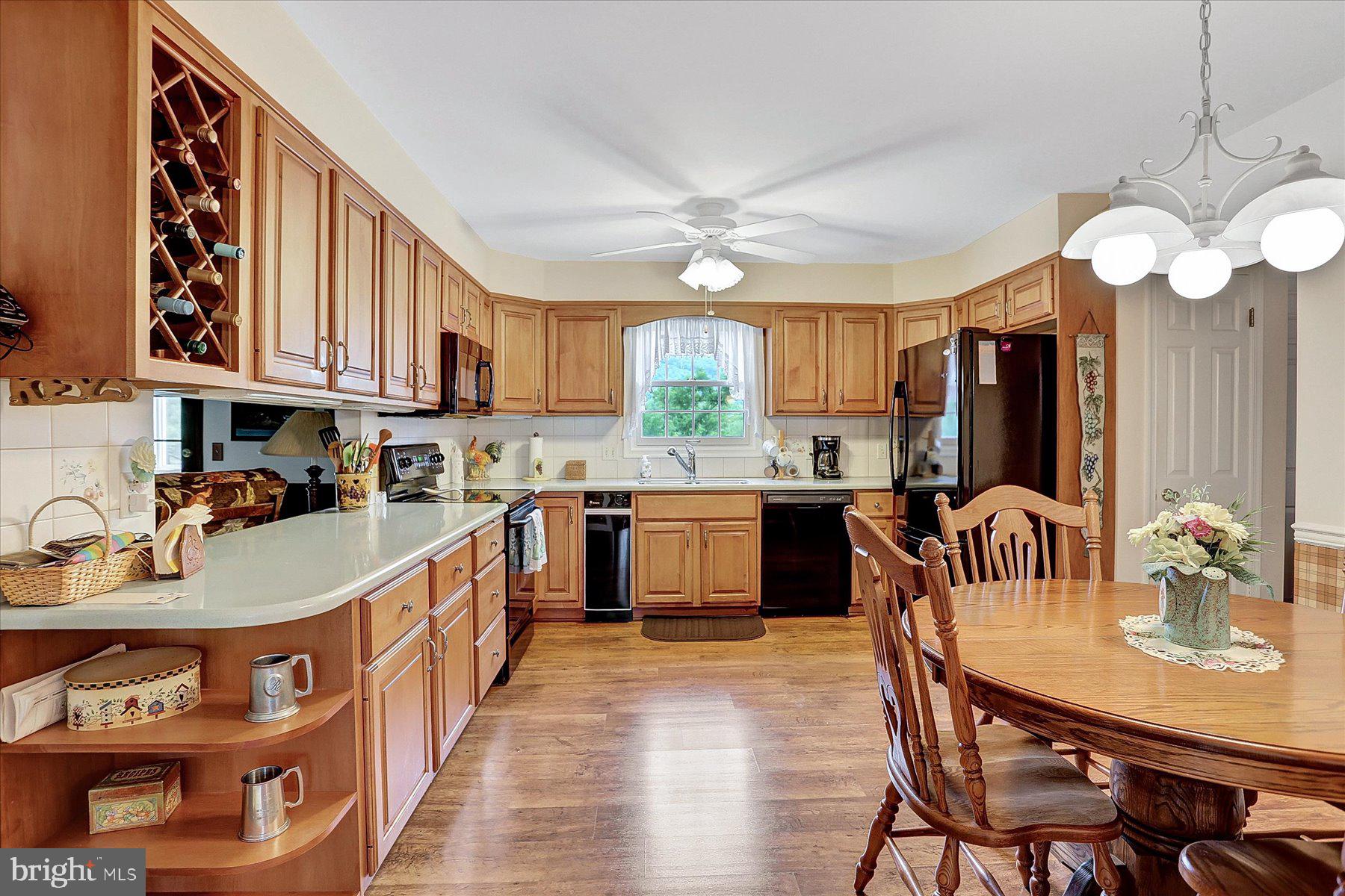 FOREST HILLS - Residential