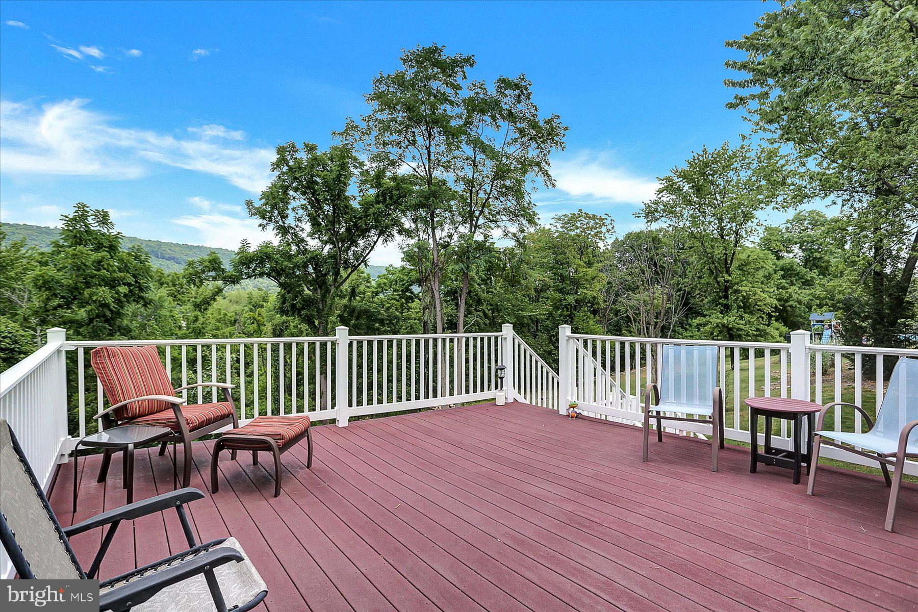 FOREST HILLS - Residential