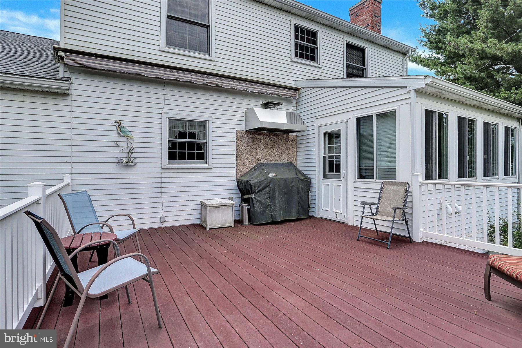 FOREST HILLS - Residential