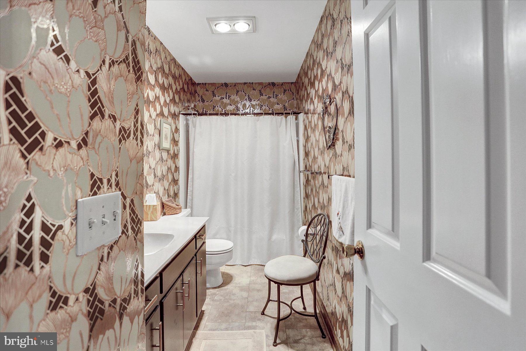 FOREST HILLS - Residential