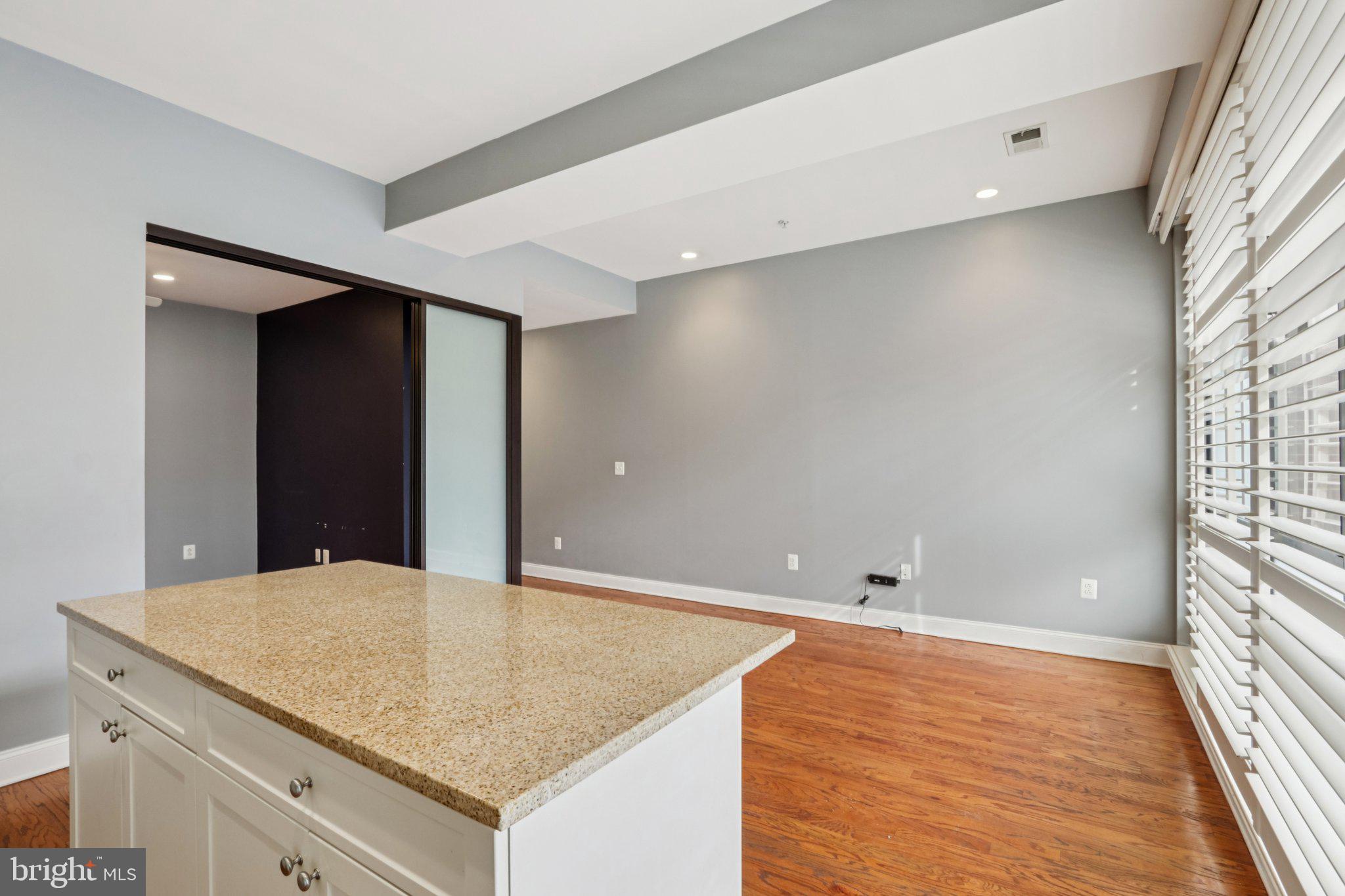 OLD CITY - Residential