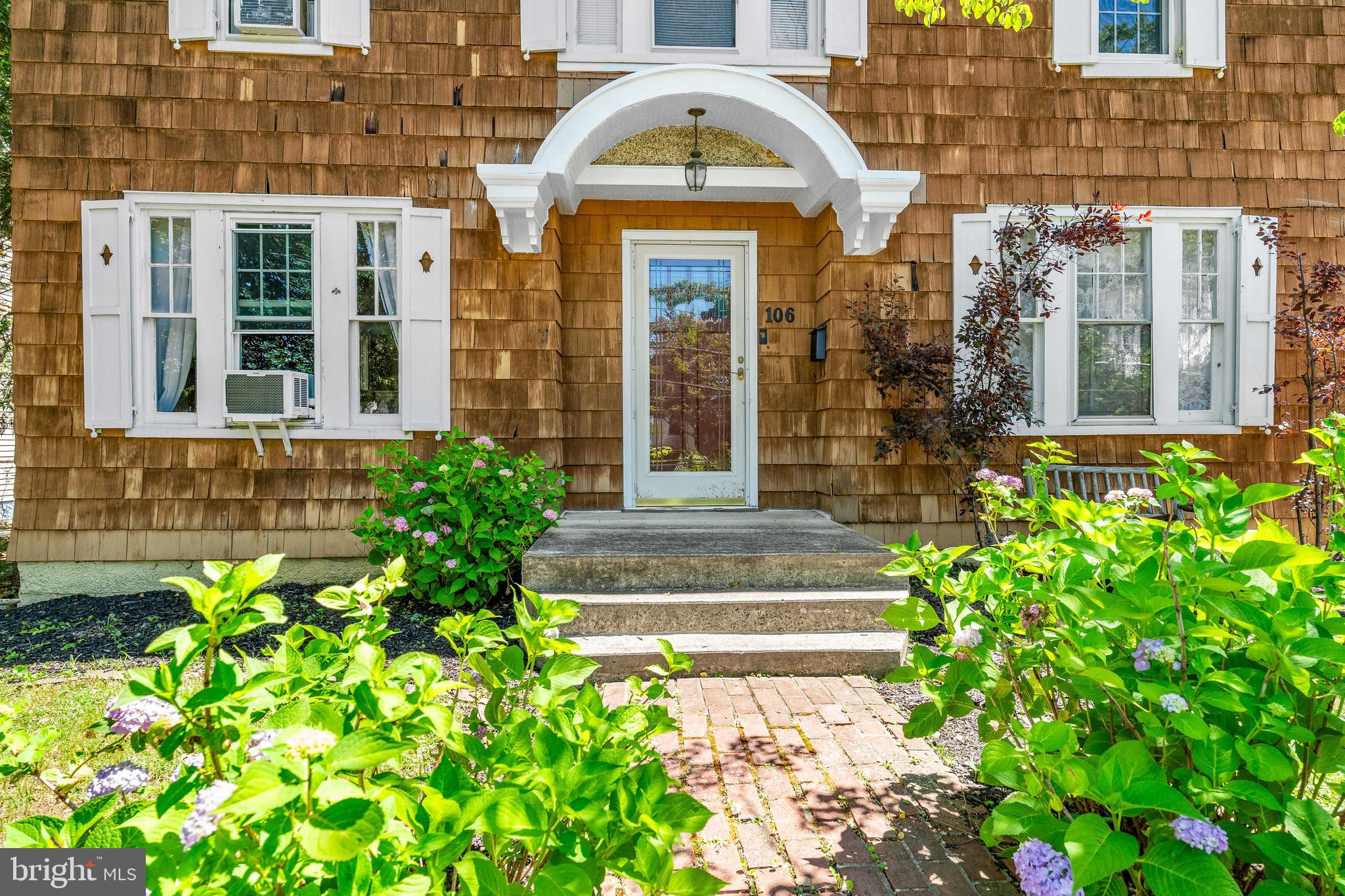 106 LOCUST LANE