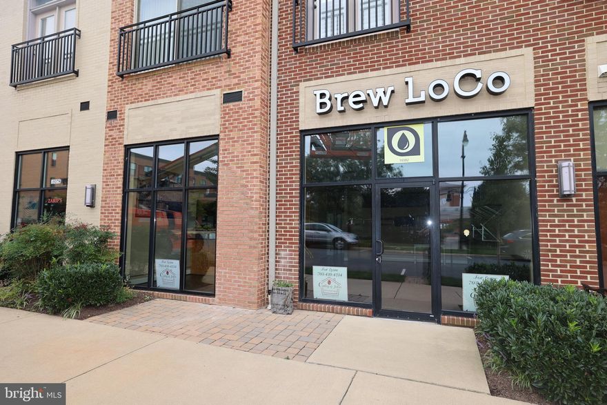 Great location in Lansdowne town center. Perfect for a retail space next to the community park center.